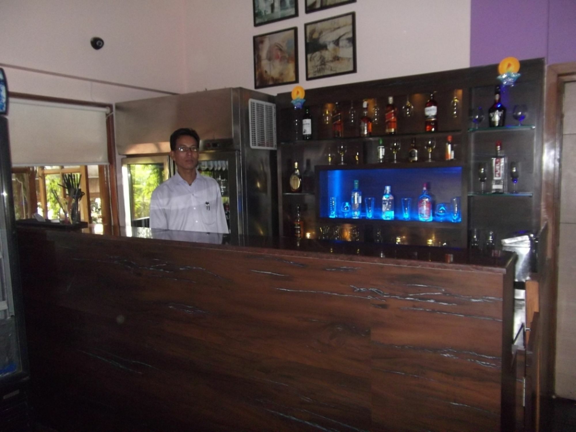 Hotel Ravikant Poona Buitenkant foto